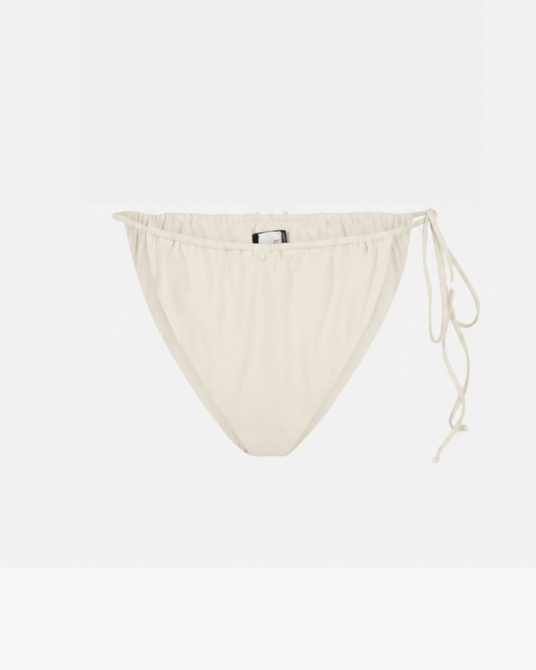 Linda Briefs